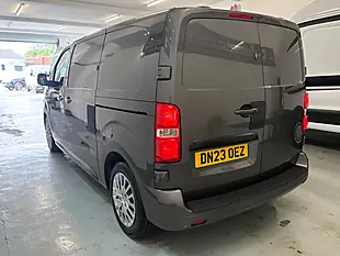 Used 2023 Vauxhall Vivaro Pro Grey - Interior and Exterior details 4