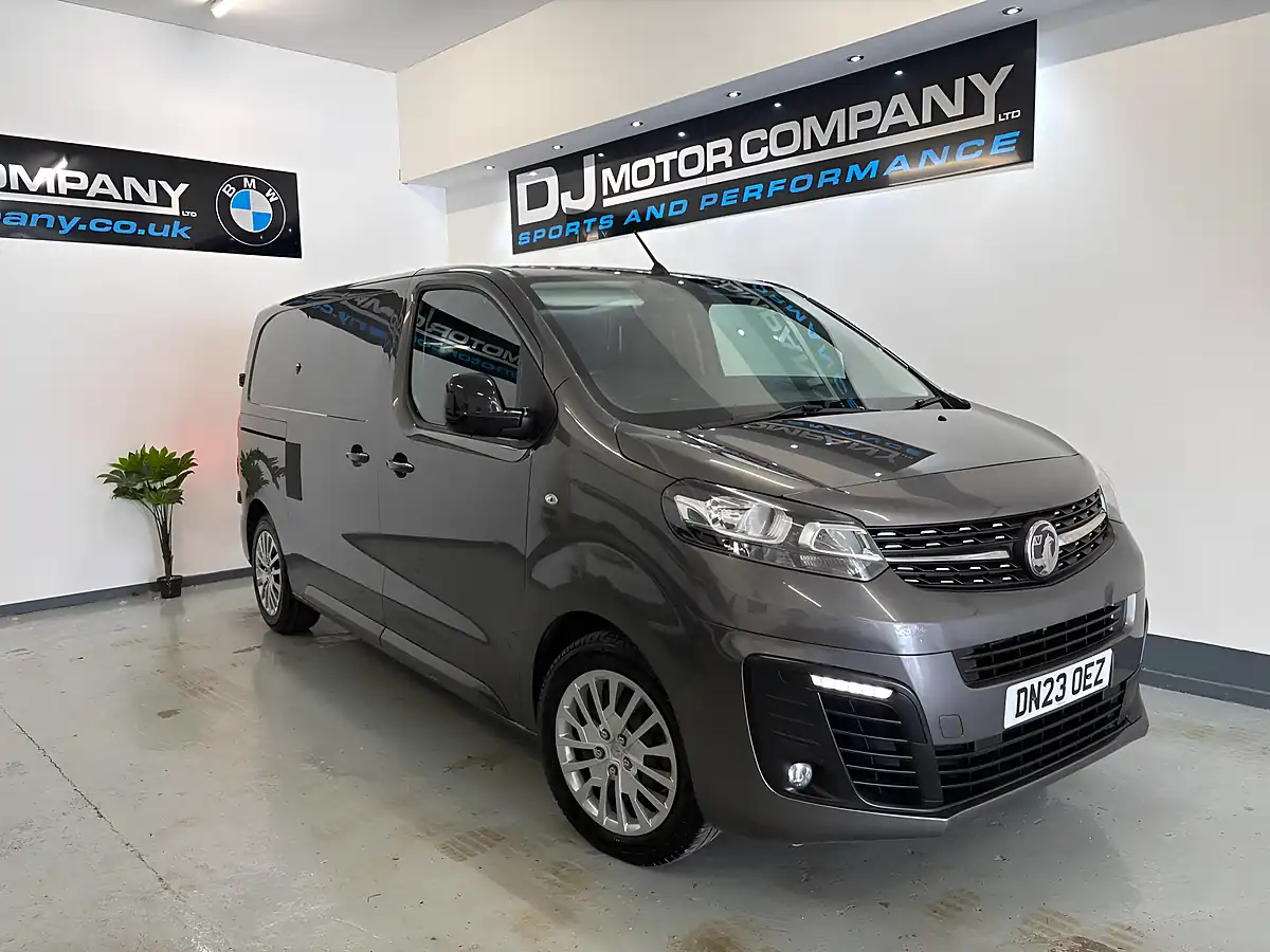 Used 2023 Vauxhall Vivaro Pro Grey - Interior and Exterior details 6