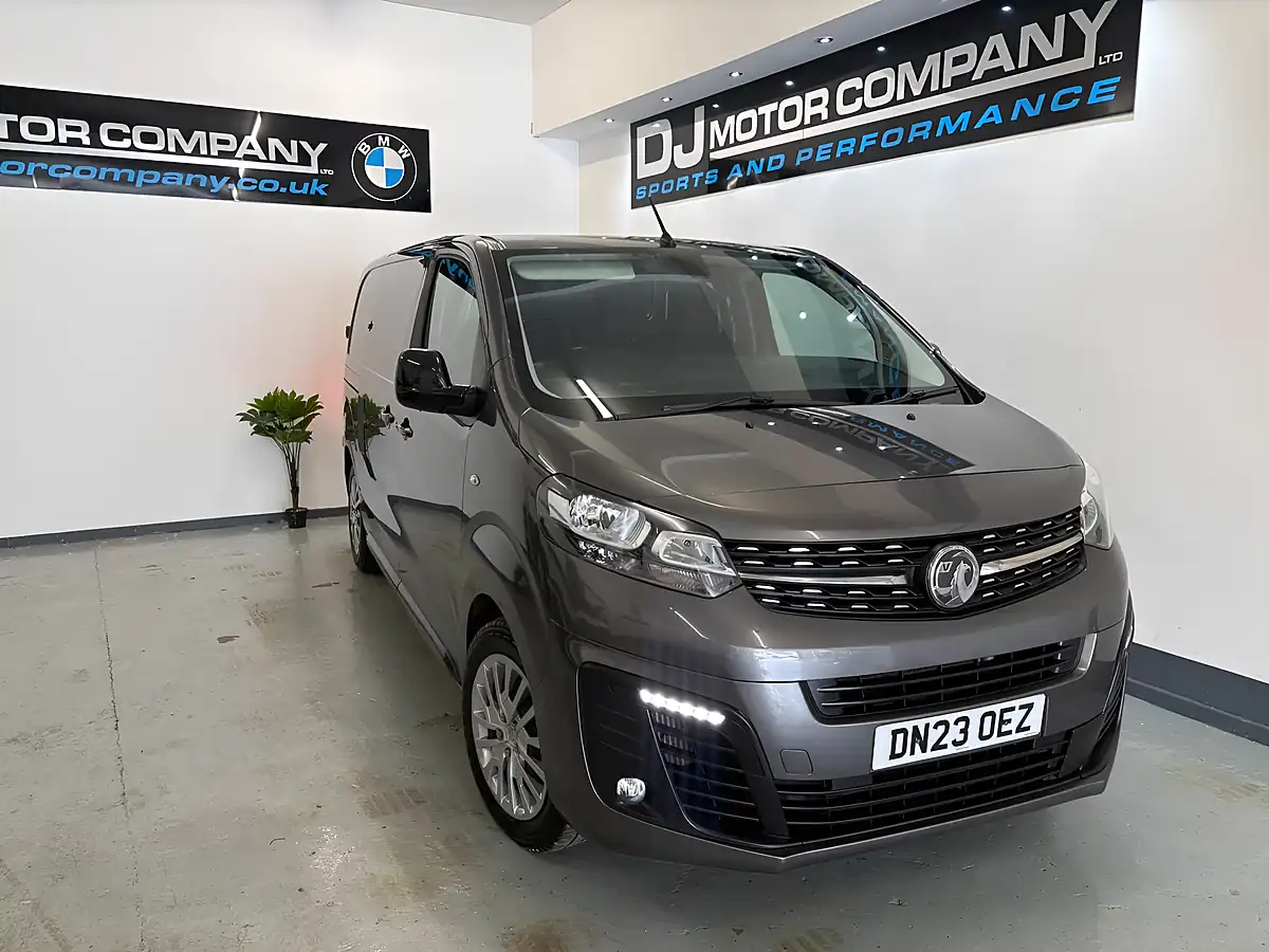 Used 2023 Vauxhall Vivaro Pro Grey - Interior and Exterior details 8