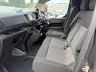 Used 2023 Vauxhall Vivaro Pro Grey - Interior and Exterior details 12