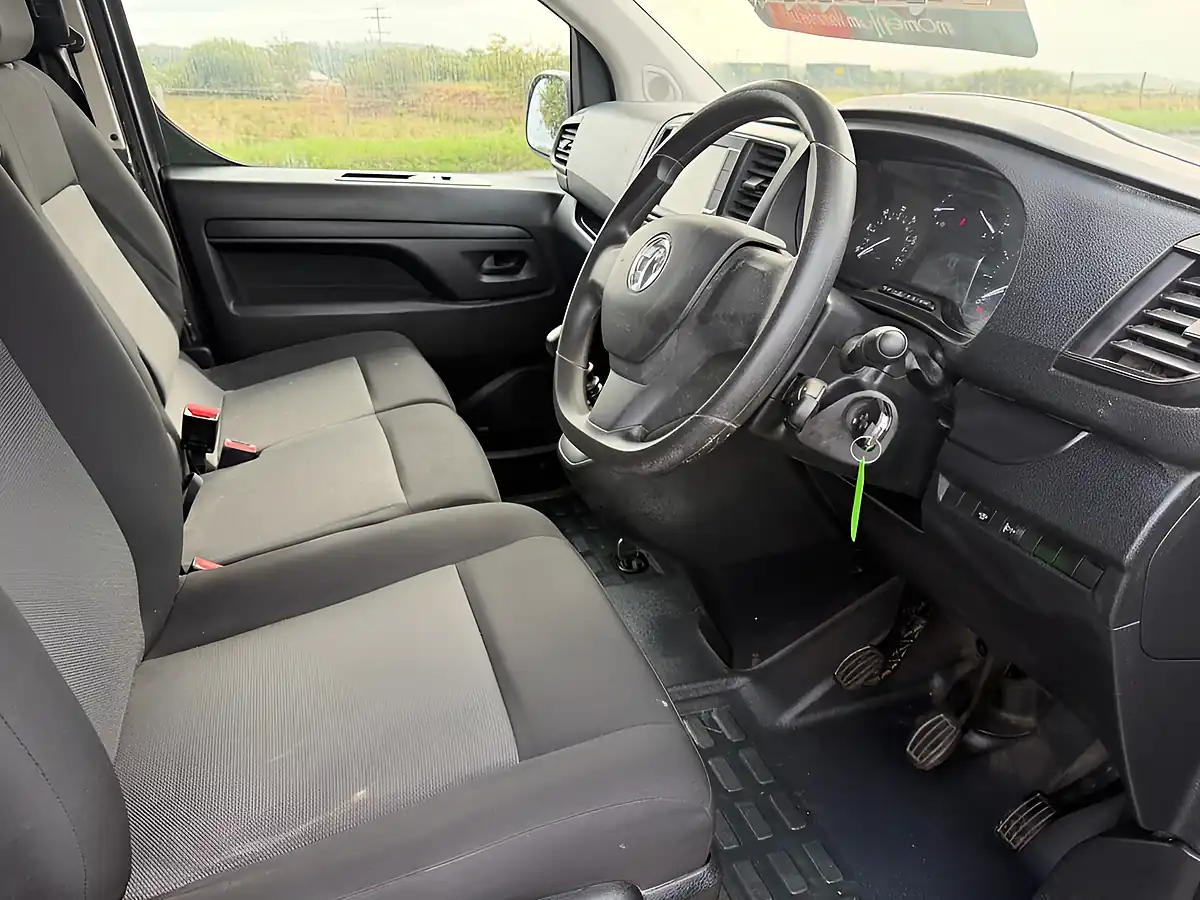Used 2023 Vauxhall Vivaro Pro Grey - Interior and Exterior details 13