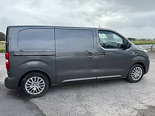 Used 2023 Vauxhall Vivaro Pro Grey - Interior and Exterior details 3