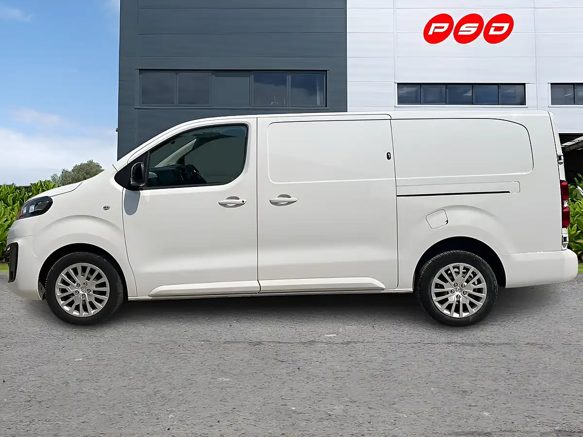 Used 2023 Vauxhall Vivaro Pro Kaolin White - Interior and Exterior details 5