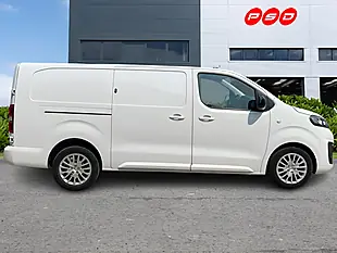 Used 2023 Vauxhall Vivaro Pro Kaolin White - Interior and Exterior details 9