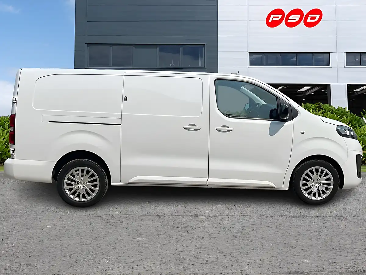Used 2023 Vauxhall Vivaro Pro Kaolin White - Interior and Exterior details 9