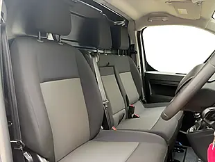Used 2023 Vauxhall Vivaro Pro Kaolin White - Interior and Exterior details 12