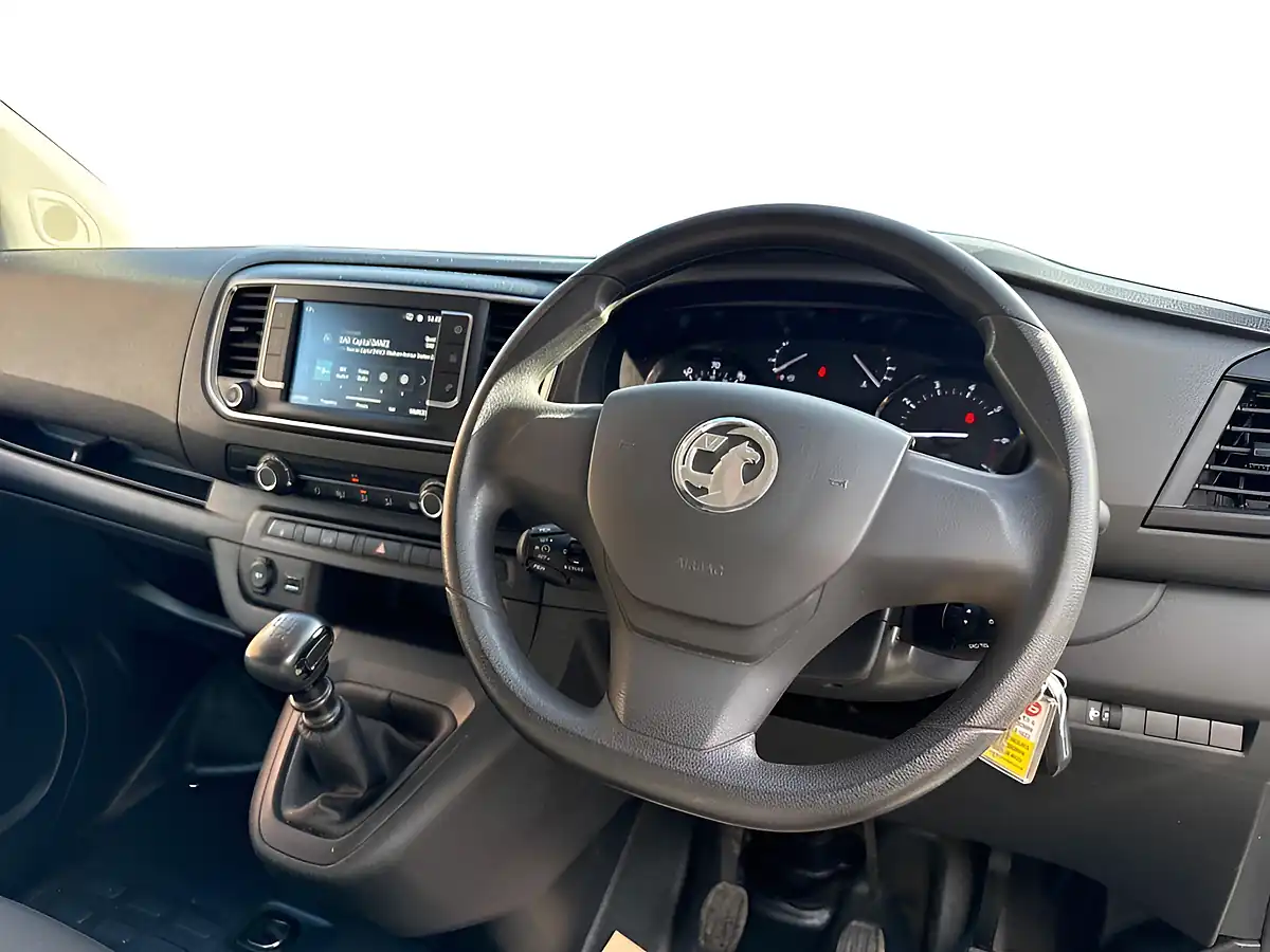 Used 2023 Vauxhall Vivaro Pro Kaolin White - Interior and Exterior details 13