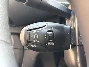 Used 2023 Vauxhall Vivaro Pro Kaolin White - Interior and Exterior details 19
