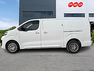 Used 2023 Vauxhall Vivaro Pro Kaolin White - Interior and Exterior details 5