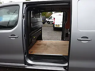 Used 2023 Vauxhall Vivaro Pro L2 H1 (lwb) Grey - Interior and Exterior details 11