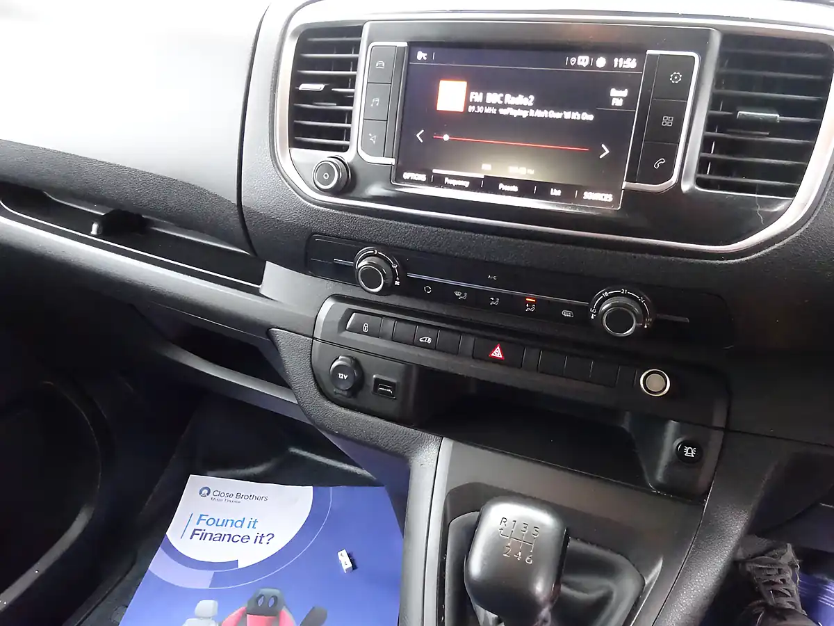 Used 2023 Vauxhall Vivaro Pro L2 H1 (lwb) Grey - Interior and Exterior details 12