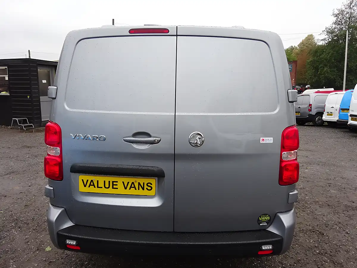 Used 2023 Vauxhall Vivaro Pro L2 H1 (lwb) Grey - Interior and Exterior details 15
