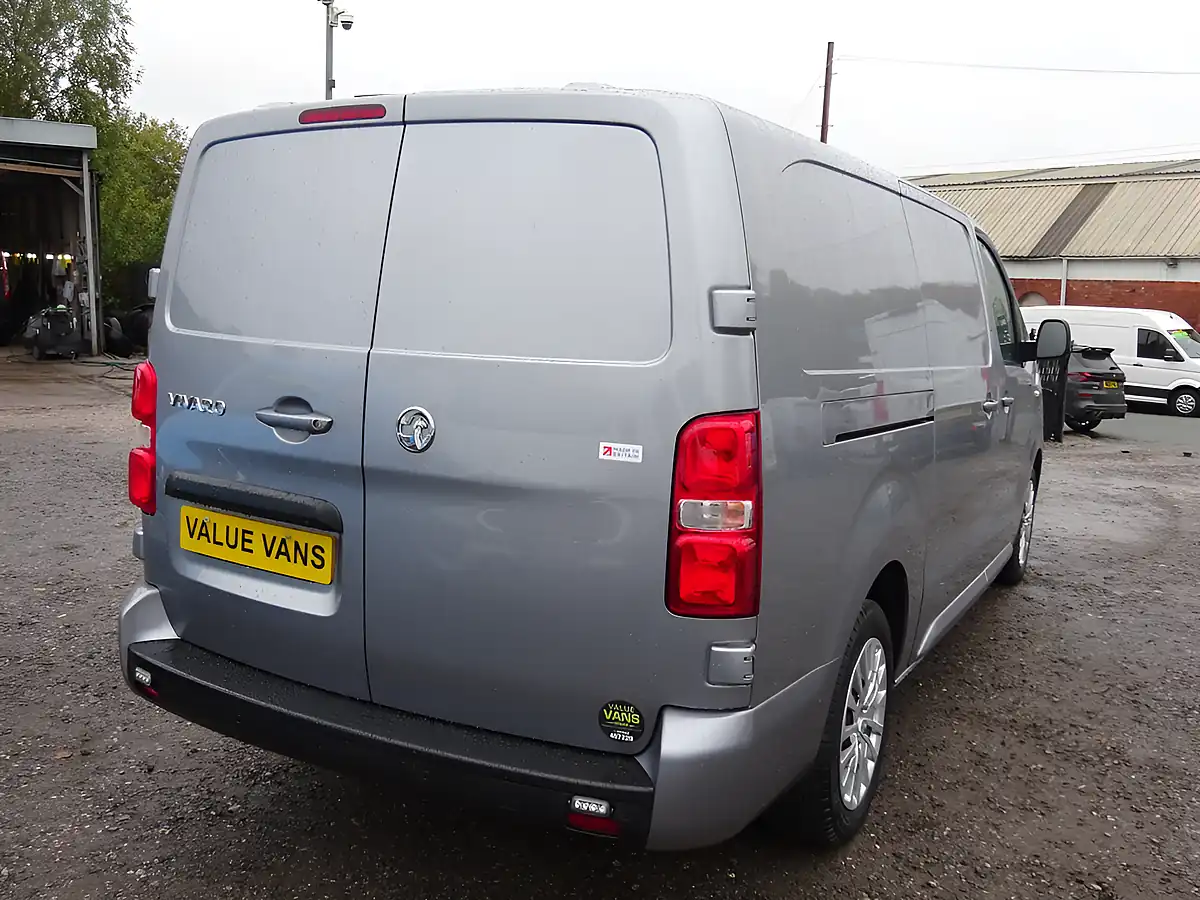 Used 2023 Vauxhall Vivaro Pro L2 H1 (lwb) Grey - Interior and Exterior details 16