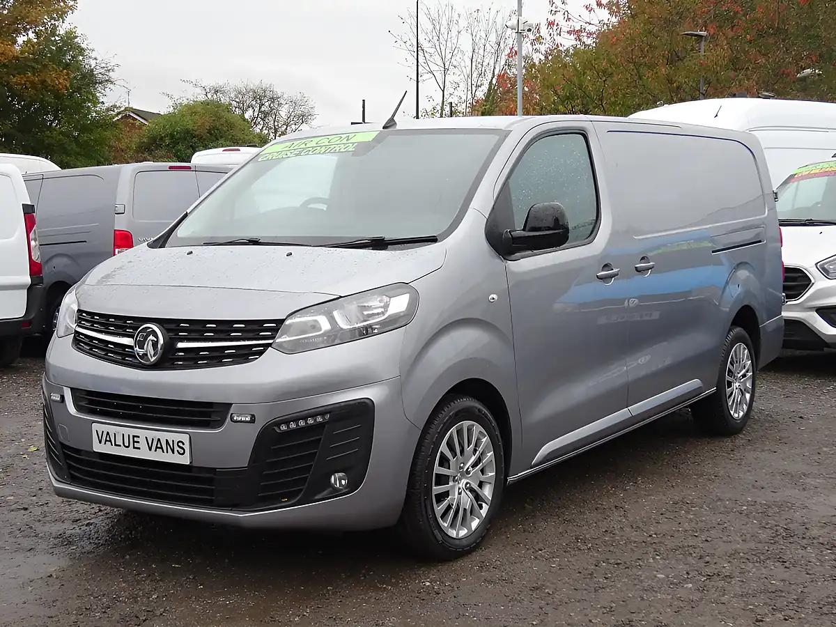 Used 2023 Vauxhall Vivaro Pro L2 H1 (lwb) Grey - Interior and Exterior details 9