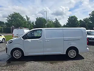 Used 2023 Vauxhall Vivaro Pro L2 H1 White - Interior and Exterior details 11
