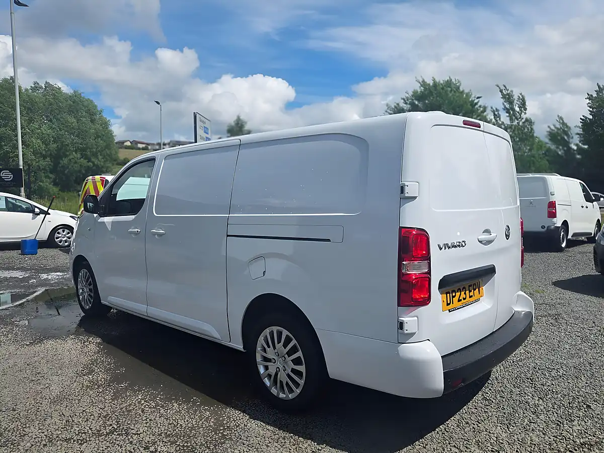 Used 2023 Vauxhall Vivaro Pro L2 H1 White - Interior and Exterior details 16