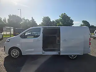 Used 2023 Vauxhall Vivaro Pro L2 H1 White - Interior and Exterior details 12