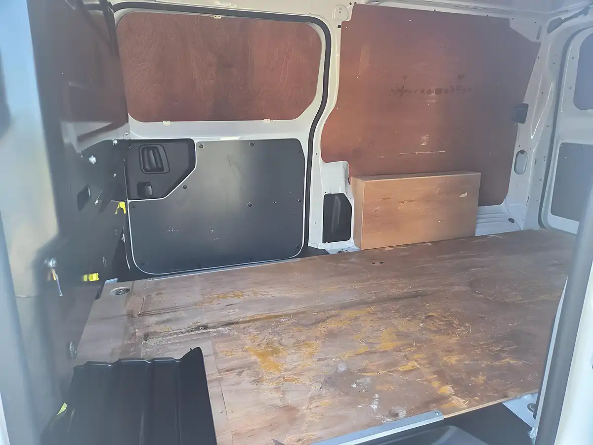 Used 2023 Vauxhall Vivaro Pro L2 H1 White - Interior and Exterior details 13