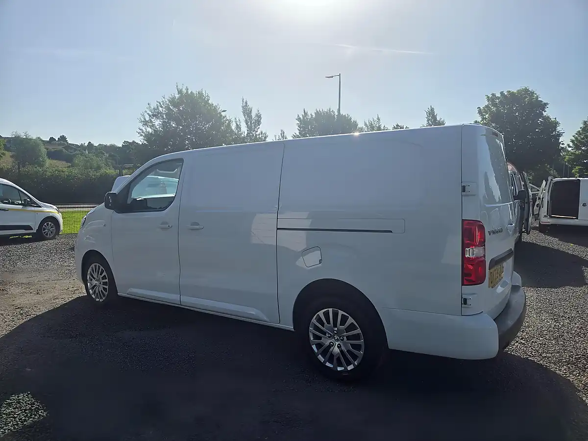 Used 2023 Vauxhall Vivaro Pro L2 H1 White - Interior and Exterior details 15