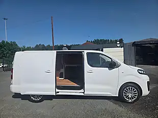 Used 2023 Vauxhall Vivaro Pro L2 H1 White - Interior and Exterior details 4