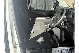 Used 2023 Vauxhall Vivaro Pro L2 Kaolin White - Interior and Exterior details 12