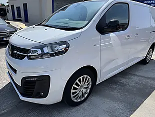 Used 2023 Vauxhall Vivaro Pro Panel Van White - Interior and Exterior details 3