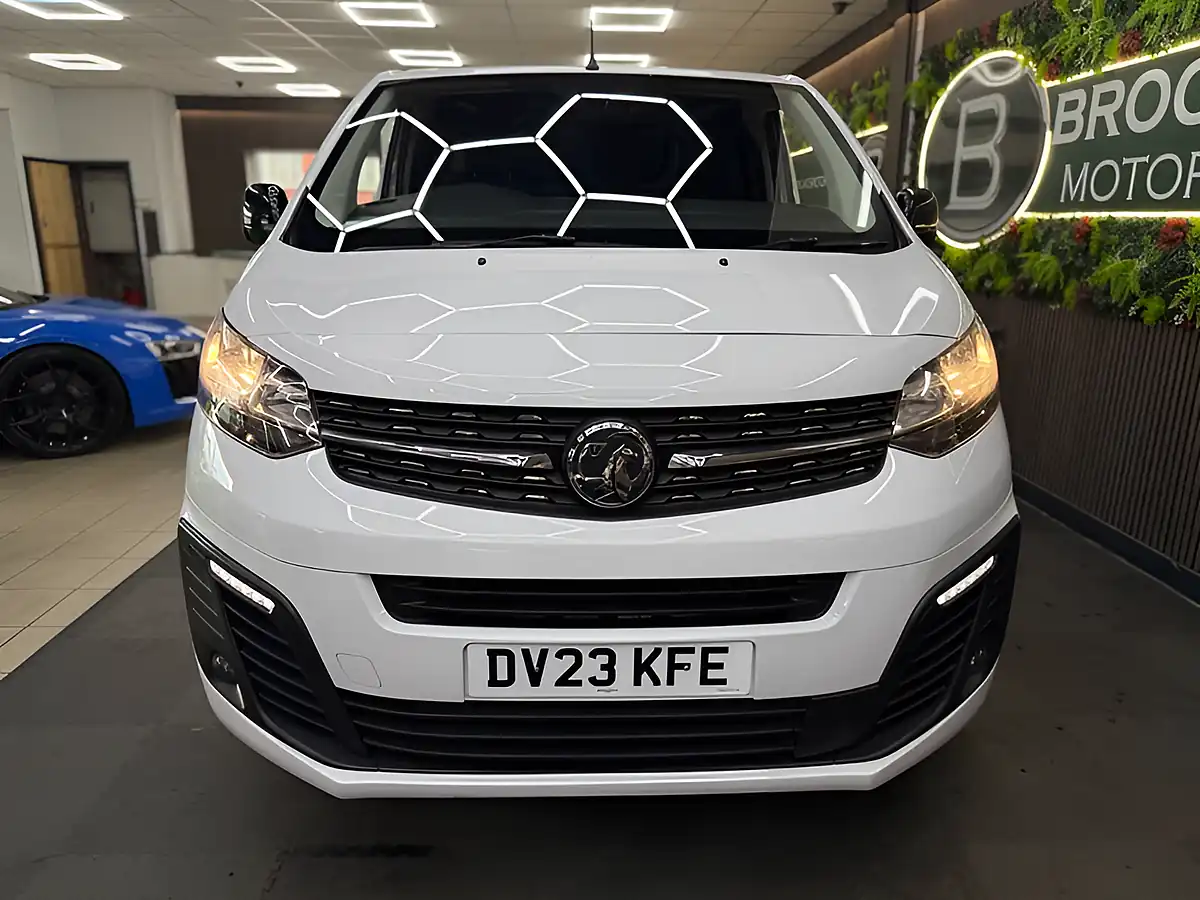 Used 2023 Vauxhall Vivaro Pro S/S White - Interior and Exterior details 4