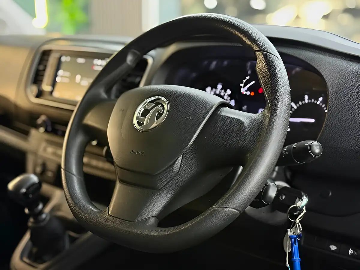 Used 2023 Vauxhall Vivaro Pro S/S White - Interior and Exterior details 8