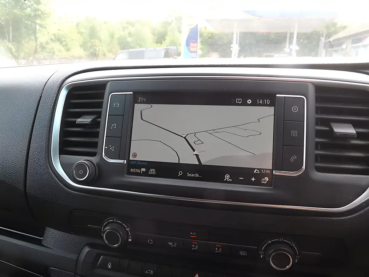 Used 2023 Vauxhall Vivaro Pro White - Interior and Exterior details 14