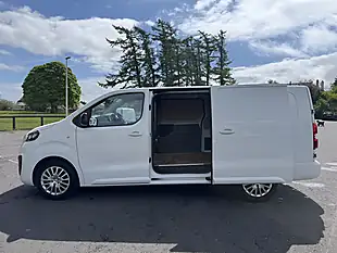 Used 2023 Vauxhall Vivaro Pro White - Interior and Exterior details 13