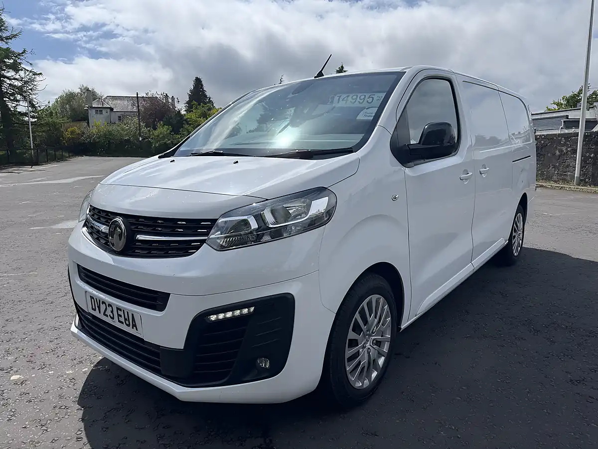 Used 2023 Vauxhall Vivaro Pro White - Interior and Exterior details 5