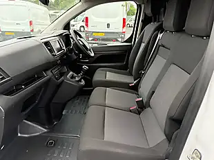 Used 2023 Vauxhall Vivaro Pro White - Interior and Exterior details 10