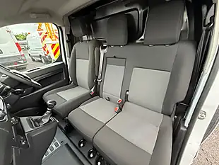 Used 2023 Vauxhall Vivaro Pro White - Interior and Exterior details 11