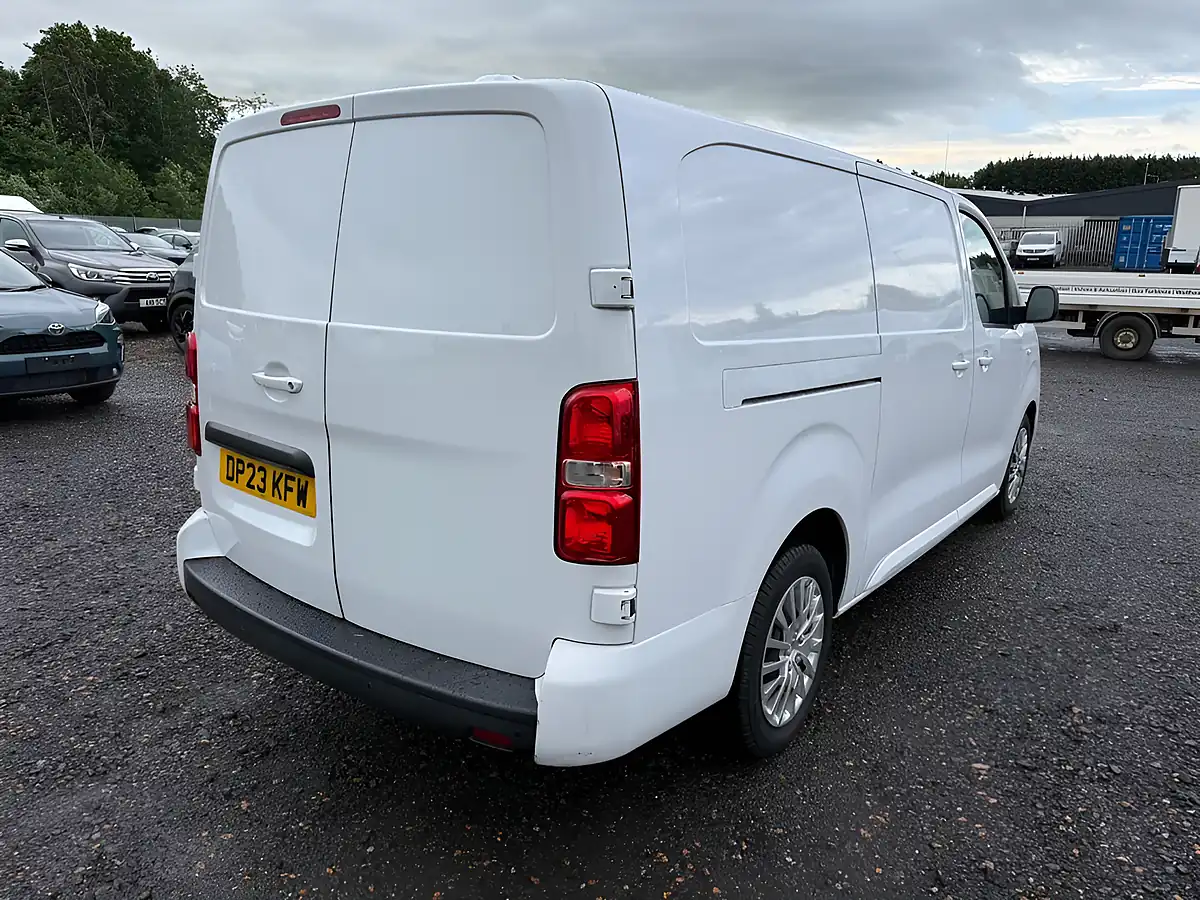 Used 2023 Vauxhall Vivaro Pro White - Interior and Exterior details 7