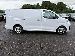 Used 2023 Vauxhall Vivaro Pro White - Interior and Exterior details 8