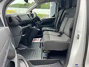 Used 2023 Vauxhall Vivaro Pro White - Interior and Exterior details 14