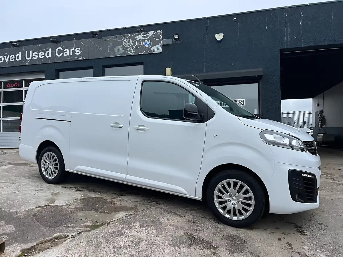 Used 2023 Vauxhall Vivaro Pro White - Interior and Exterior details 3