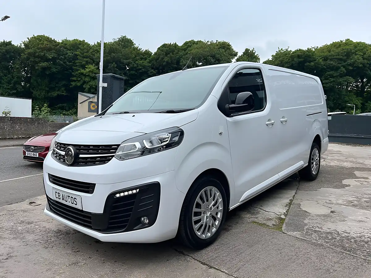 Used 2023 Vauxhall Vivaro Pro White - Interior and Exterior details 8