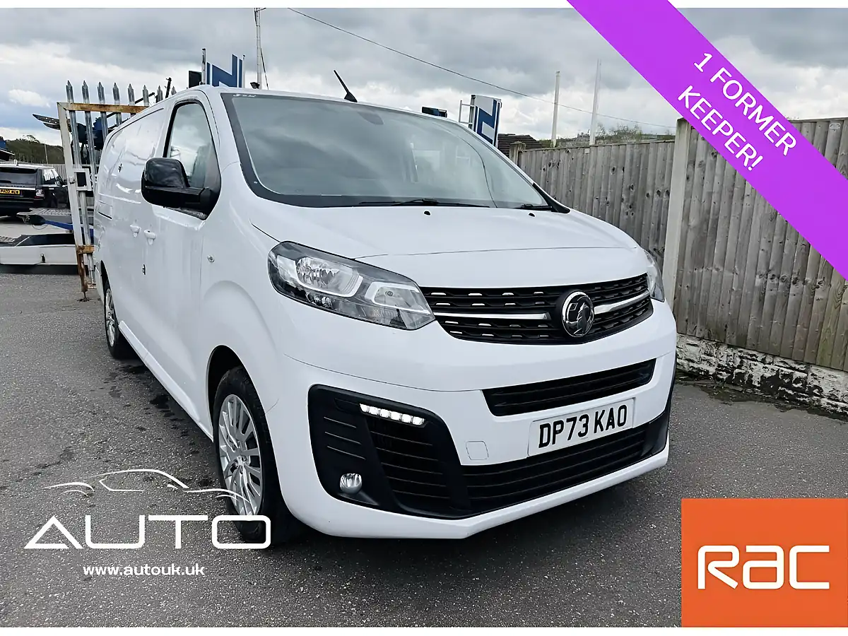 Used 2023 Vauxhall Vivaro Pro White - Front View