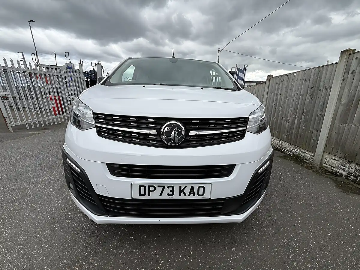 Used 2023 Vauxhall Vivaro Pro White - Interior and Exterior details 3