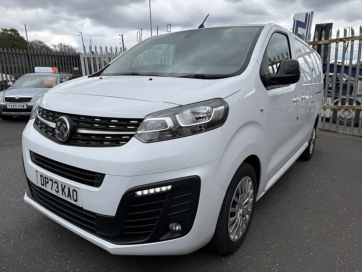 Used 2023 Vauxhall Vivaro Pro White - Interior and Exterior details 5
