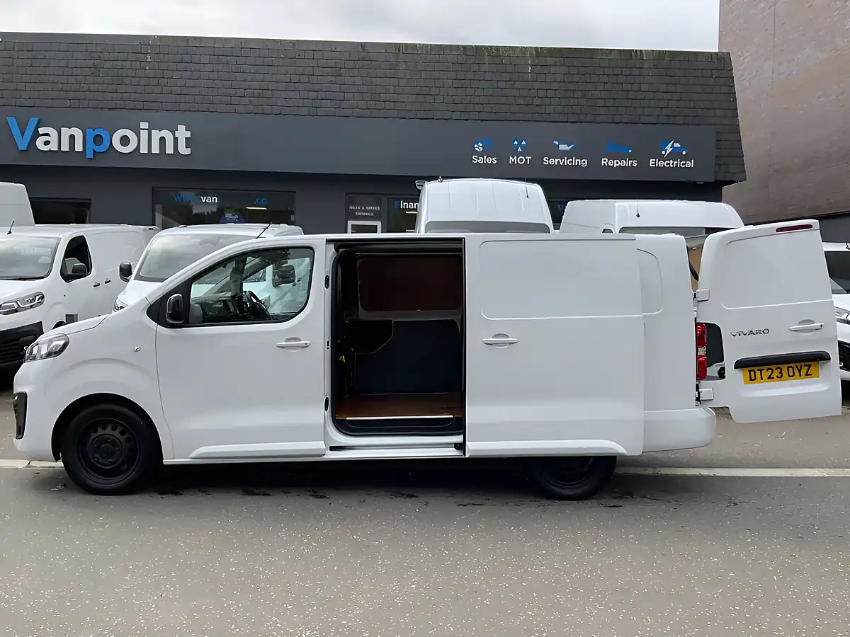 Used 2023 Vauxhall Vivaro Pro White - Interior and Exterior details 9