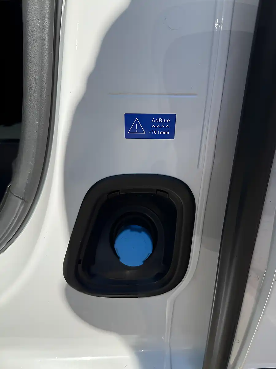 Used 2023 Vauxhall Vivaro Pro White - Interior and Exterior details 18