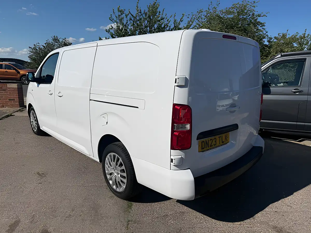 Used 2023 Vauxhall Vivaro Pro White - Interior and Exterior details 3