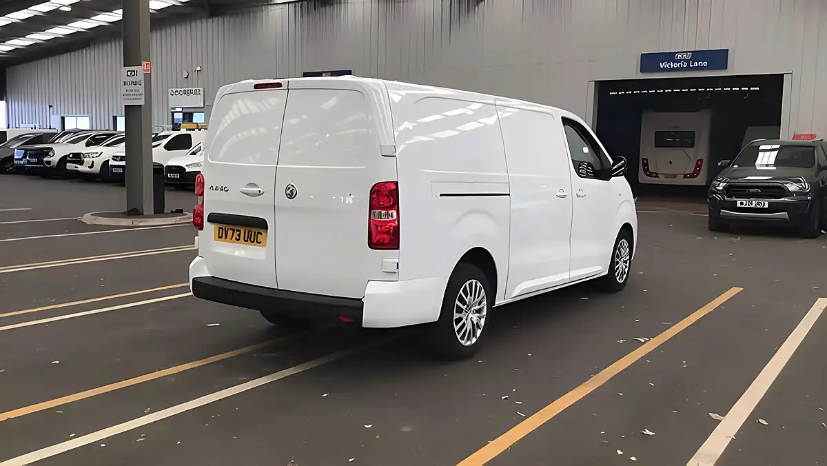 Used 2023 Vauxhall Vivaro Pro White - Interior and Exterior details 4