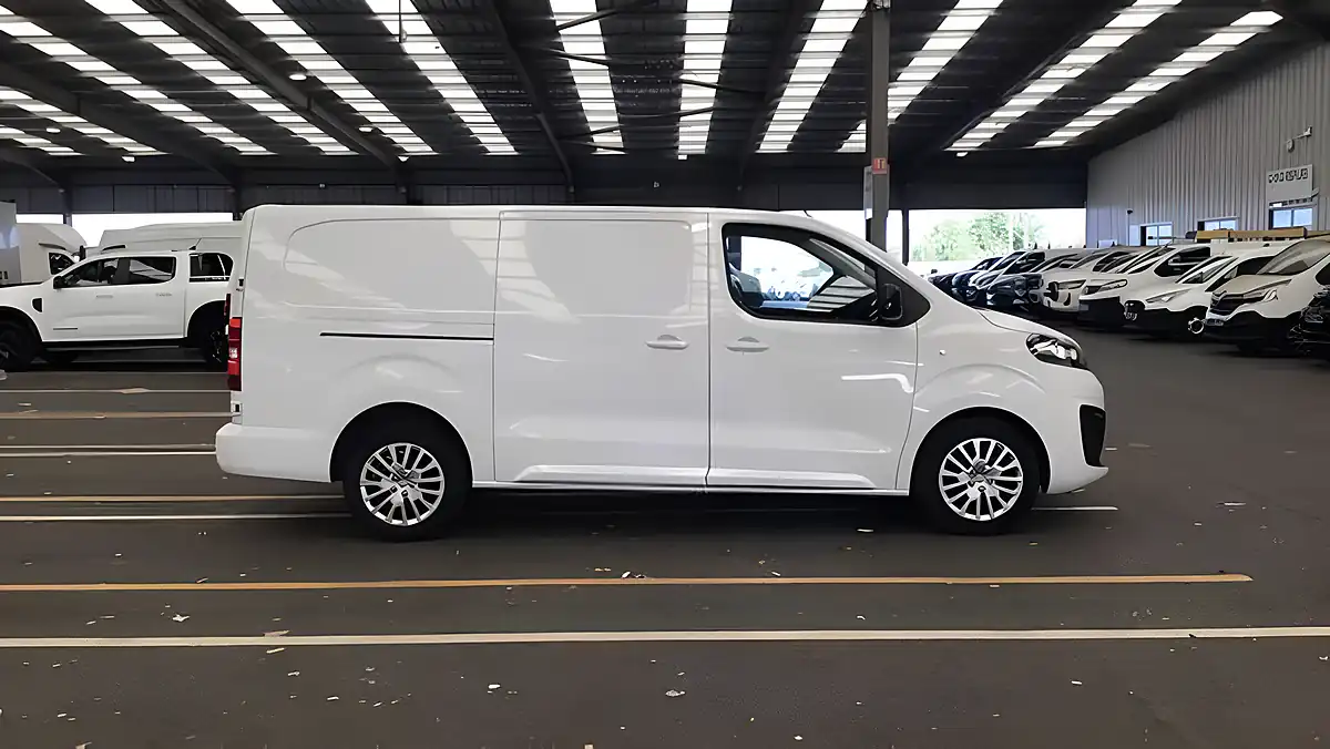 Used 2023 Vauxhall Vivaro Pro White - Interior and Exterior details 5
