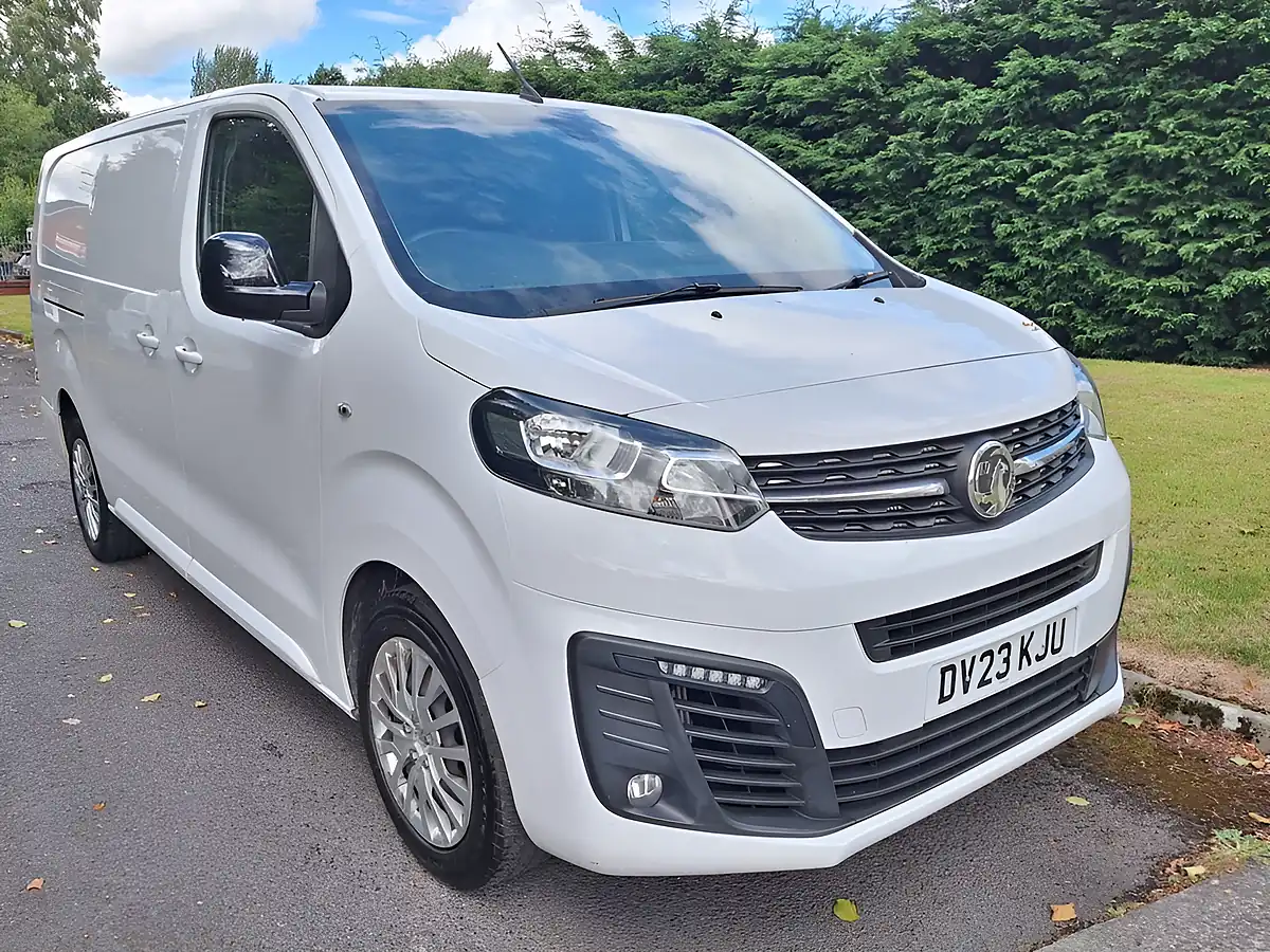 Used 2023 Vauxhall Vivaro Pro White - Interior and Exterior details 7