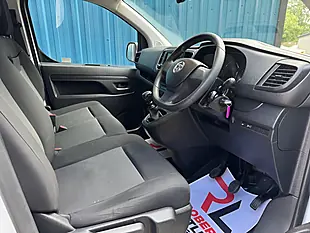 Used 2023 Vauxhall Vivaro Pro White - Interior and Exterior details 11