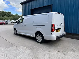 Used 2023 Vauxhall Vivaro Pro White - Interior and Exterior details 6