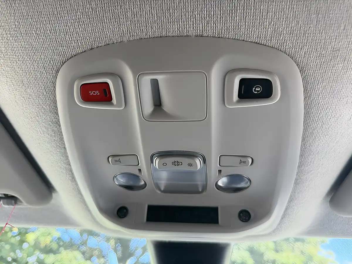 Used 2023 Vauxhall Vivaro Pro White - Interior and Exterior details 20